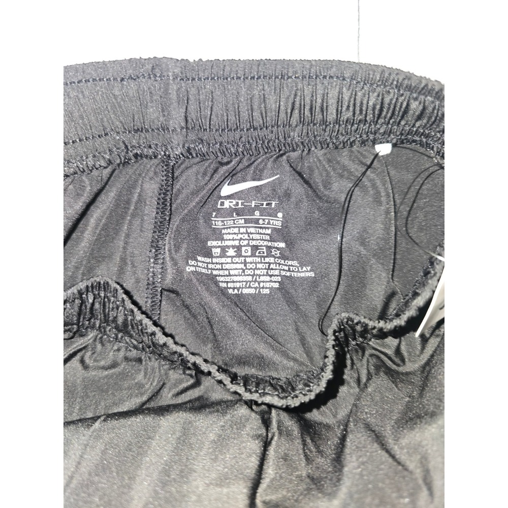 Nike Boys 2-Piece Set T-Shirt and Dri-FIT Shorts Grey Black 86L852-023 Size 7 - Picture 3 of 5